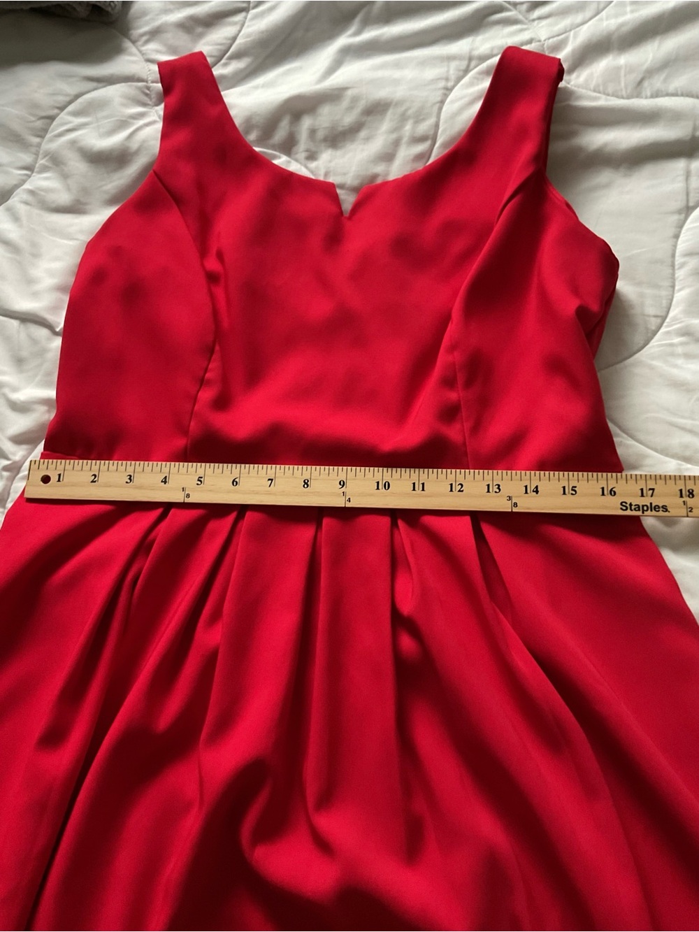 Ronni Nicole Red Sleeveless Dress with V-Notch Bodice